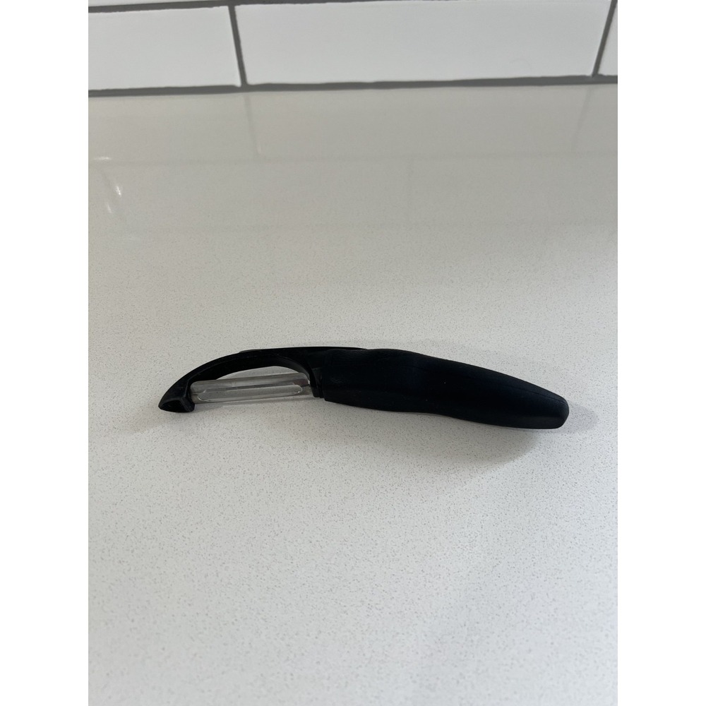 Cutco No 1501 Vegetable Peeler Dual Sided Stainless Blades Comfortable Grip USA